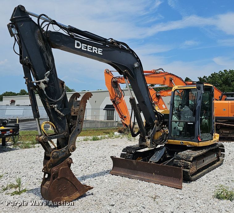 image for item EJ5797 2014 John Deere  85G mini excavator