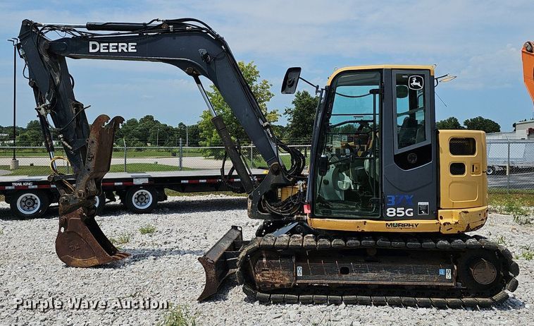 image for item EJ5797 2014 John Deere  85G mini excavator