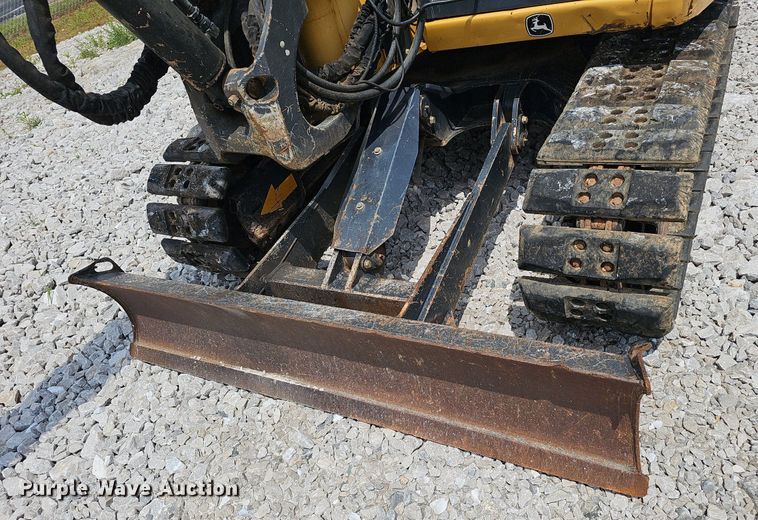 image for item EJ5797 2014 John Deere  85G mini excavator