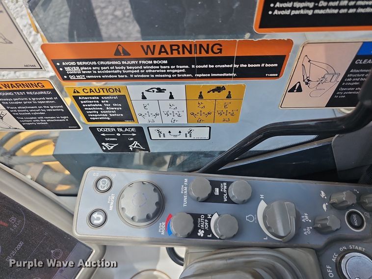 image for item EJ5797 2014 John Deere  85G mini excavator