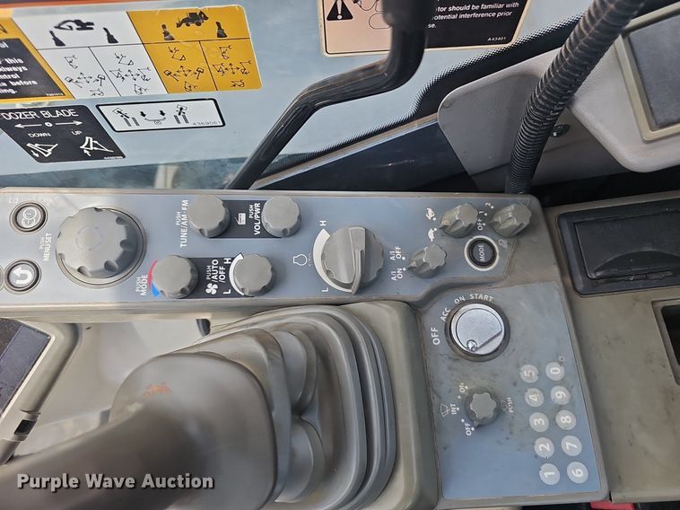 image for item EJ5797 2014 John Deere  85G mini excavator