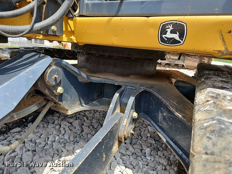 image for item EJ5797 2014 John Deere  85G mini excavator