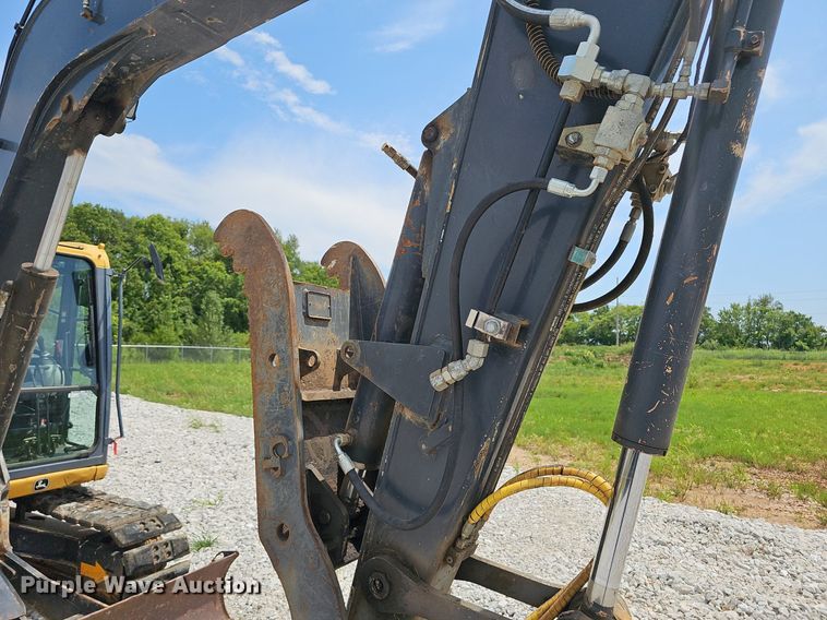 image for item EJ5797 2014 John Deere  85G mini excavator