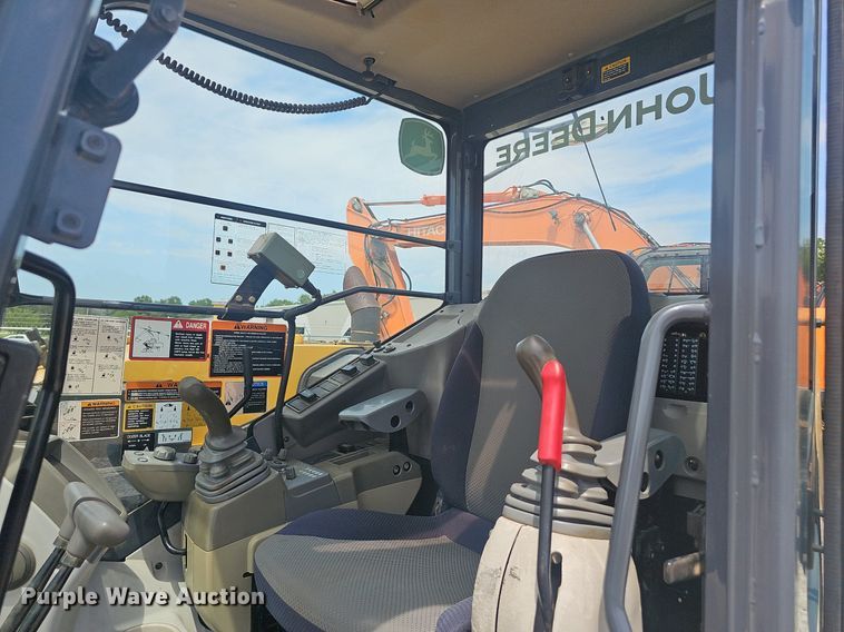 image for item EJ5797 2014 John Deere  85G mini excavator