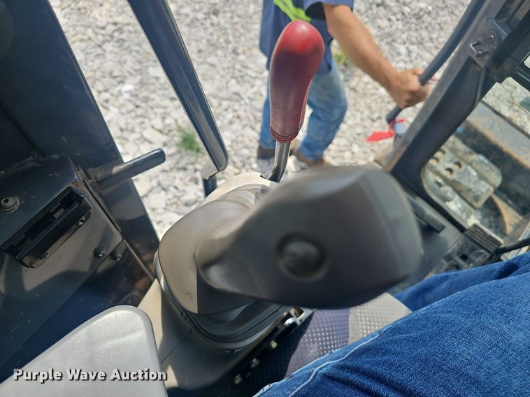 image for item EJ5797 2014 John Deere  85G mini excavator