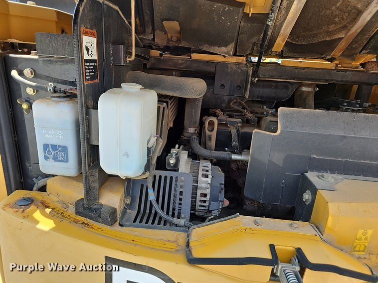 image for item EJ5797 2014 John Deere  85G mini excavator