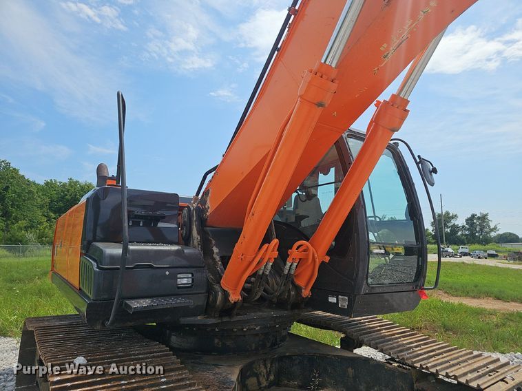 image for item EJ5799 2015 Hitachi  ZX350LC-5N excavator