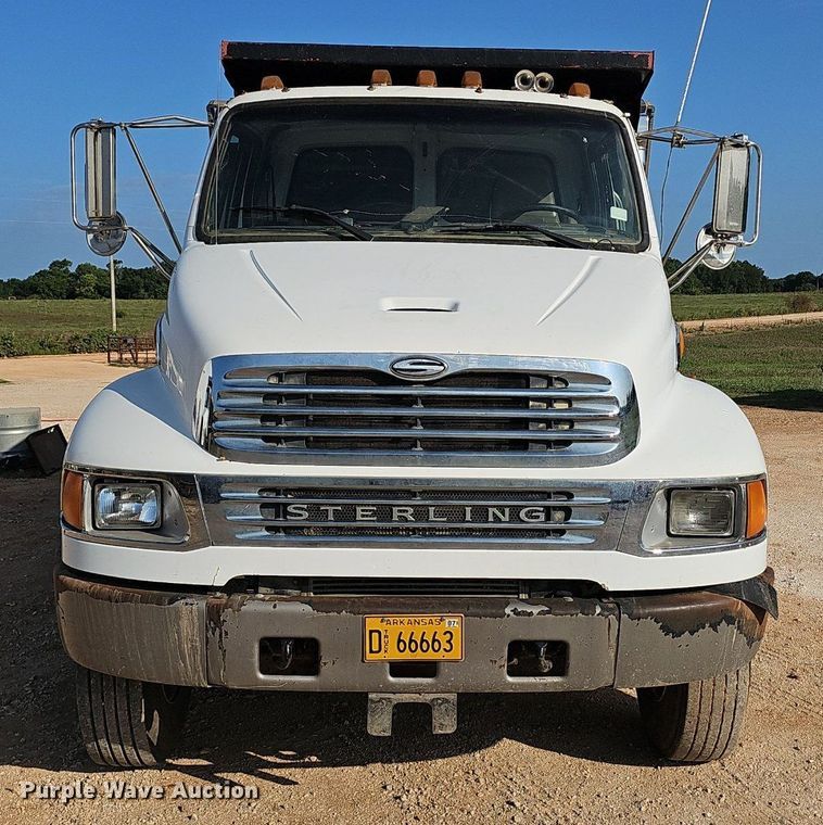 image for item EJ5800 2004 Sterling  Acterra dump truck