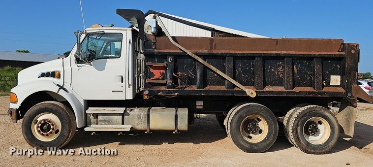 image for item EJ5800 2004 Sterling  Acterra dump truck