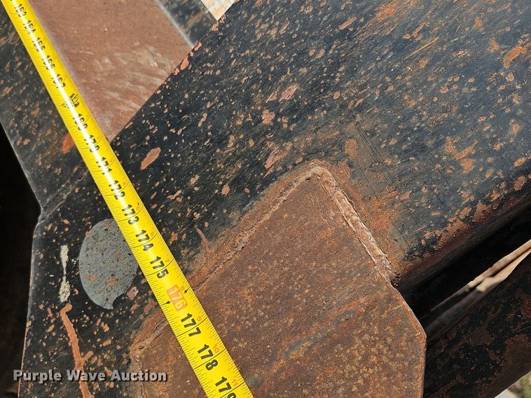 image for item EJ5800 2004 Sterling  Acterra dump truck