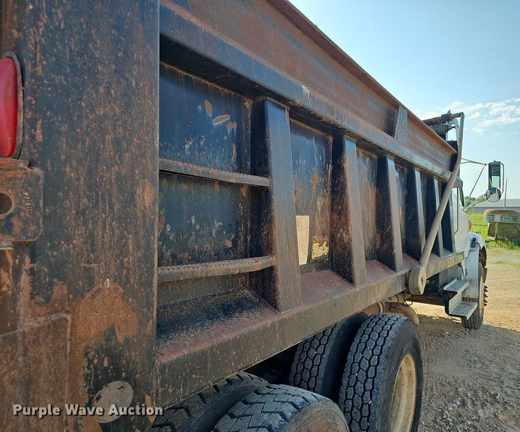 image for item EJ5800 2004 Sterling  Acterra dump truck