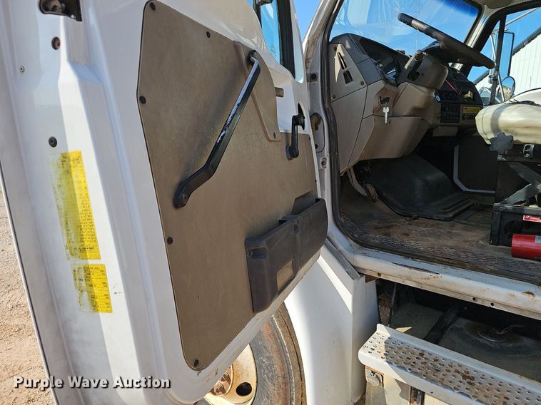 image for item EJ5800 2004 Sterling  Acterra dump truck