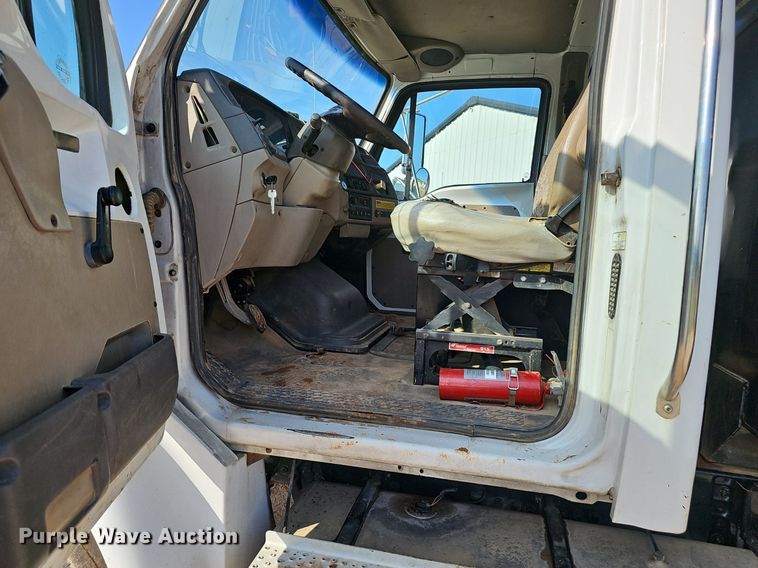 image for item EJ5800 2004 Sterling  Acterra dump truck