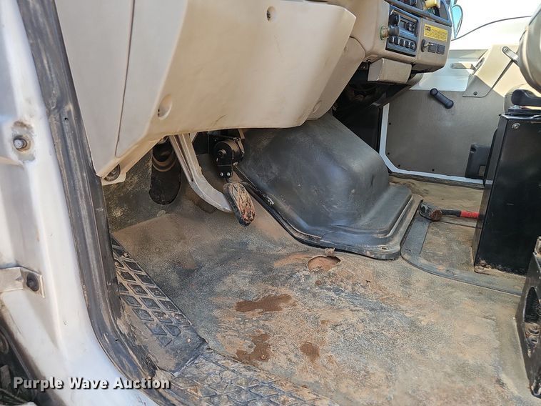 image for item EJ5800 2004 Sterling  Acterra dump truck