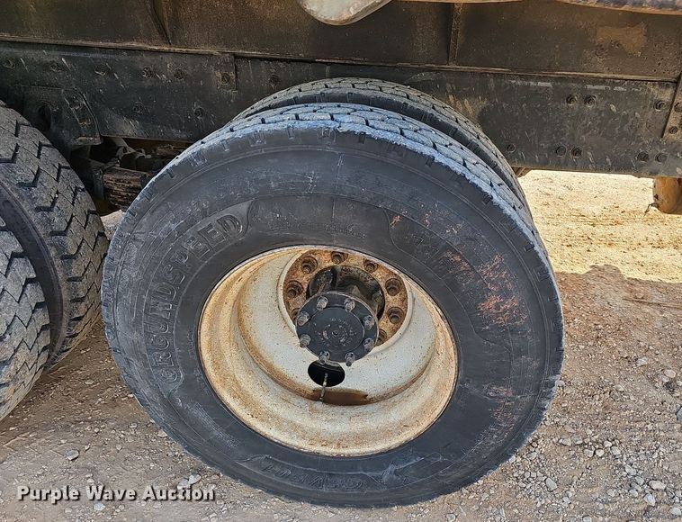 image for item EJ5800 2004 Sterling  Acterra dump truck