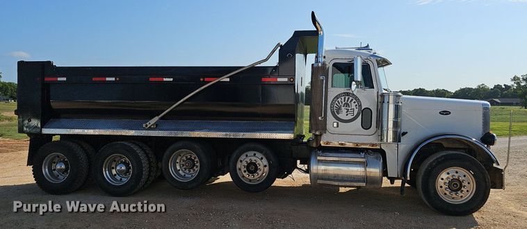 image for item EJ5802 1990 Peterbilt  377 dump truck