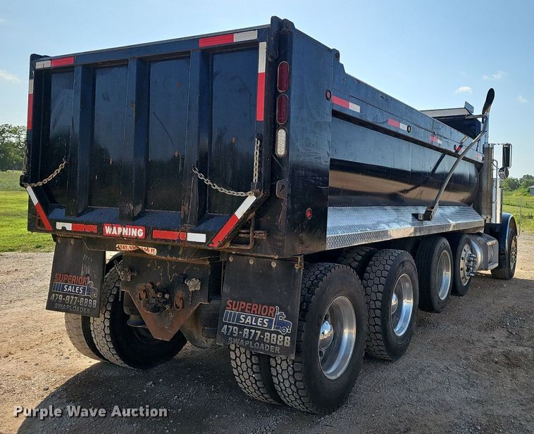 image for item EJ5802 1990 Peterbilt  377 dump truck