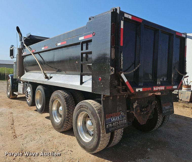 image for item EJ5802 1990 Peterbilt  377 dump truck