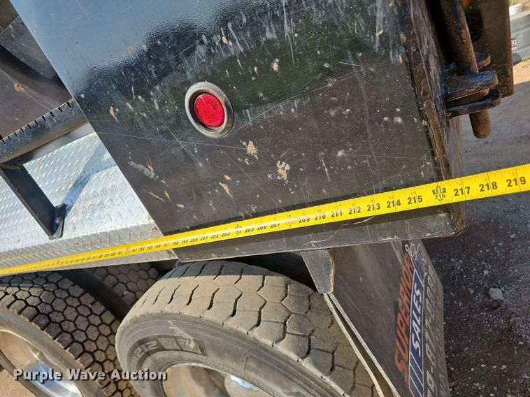 image for item EJ5802 1990 Peterbilt  377 dump truck