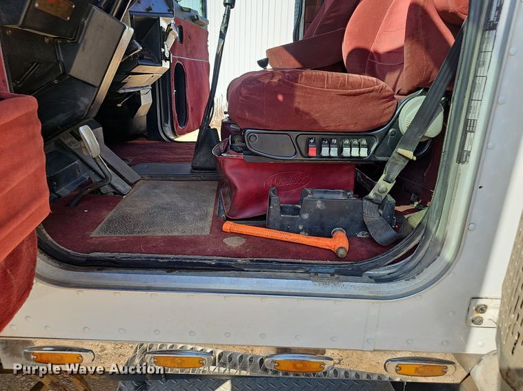 image for item EJ5802 1990 Peterbilt  377 dump truck