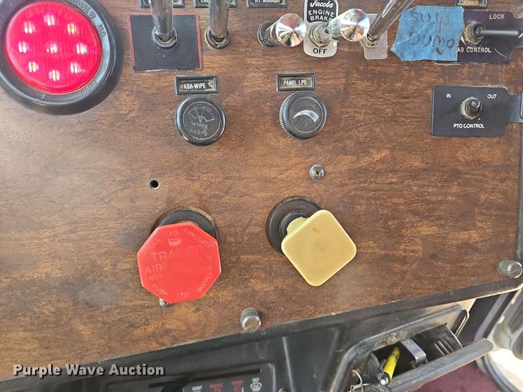 image for item EJ5802 1990 Peterbilt  377 dump truck