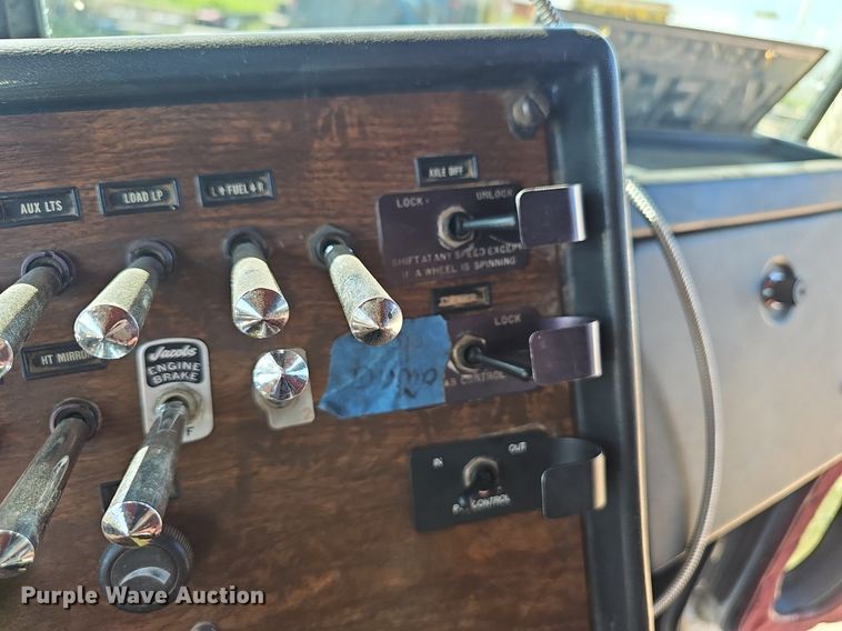 image for item EJ5802 1990 Peterbilt  377 dump truck