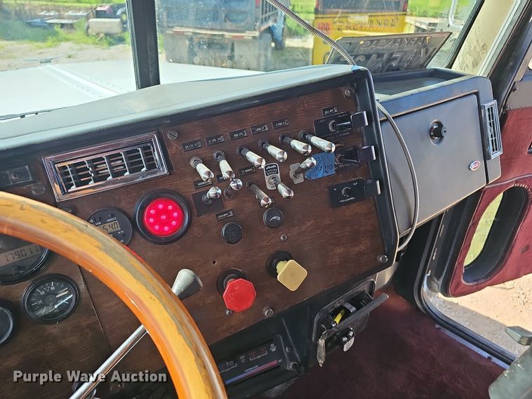 image for item EJ5802 1990 Peterbilt  377 dump truck