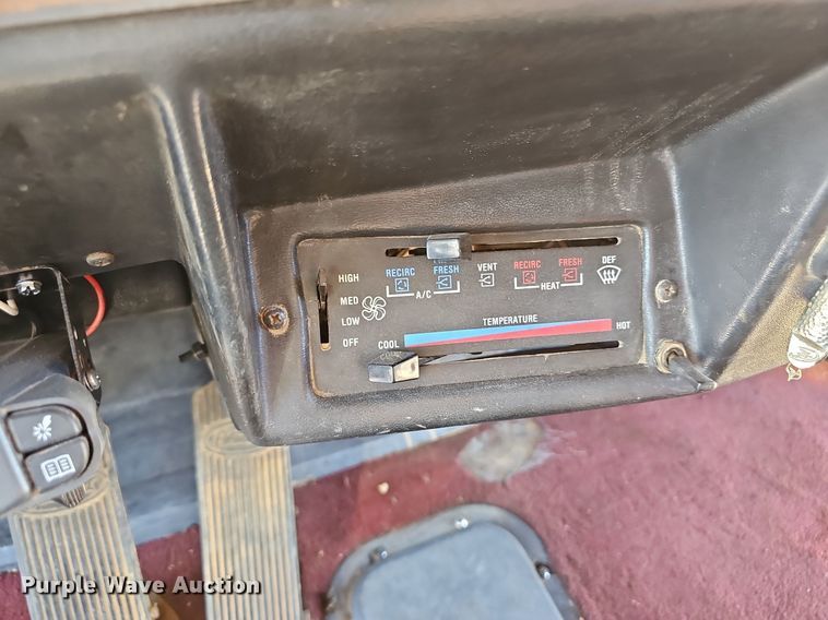 image for item EJ5802 1990 Peterbilt  377 dump truck