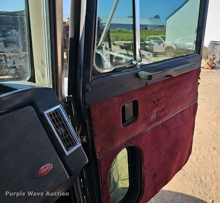 image for item EJ5802 1990 Peterbilt  377 dump truck