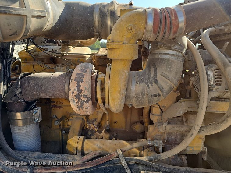 image for item EJ5802 1990 Peterbilt  377 dump truck