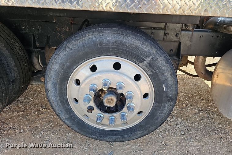 image for item EJ5802 1990 Peterbilt  377 dump truck