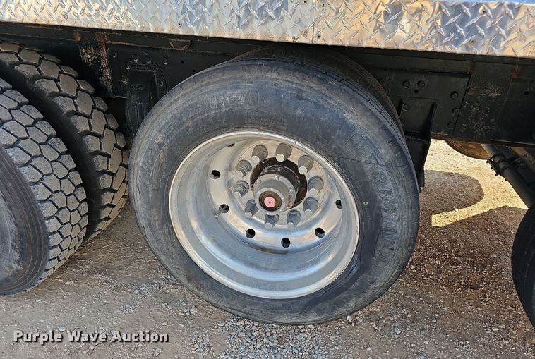 image for item EJ5802 1990 Peterbilt  377 dump truck