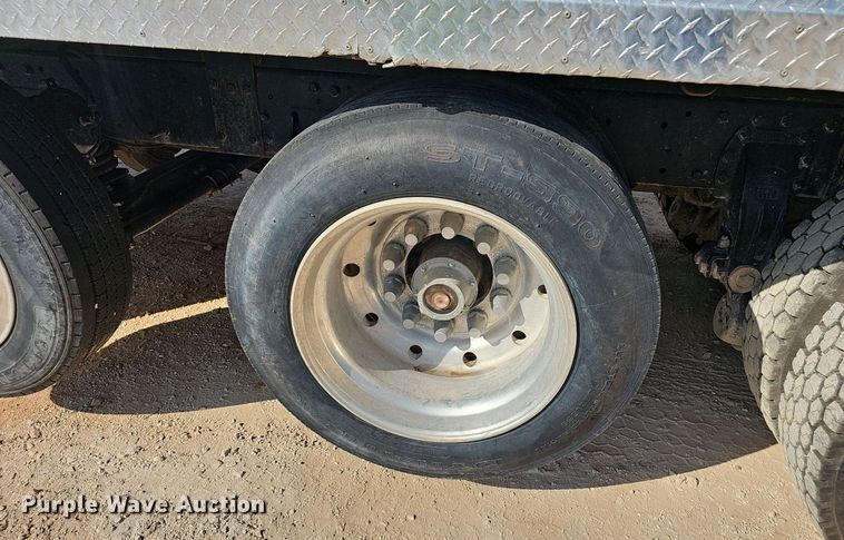 image for item EJ5802 1990 Peterbilt  377 dump truck