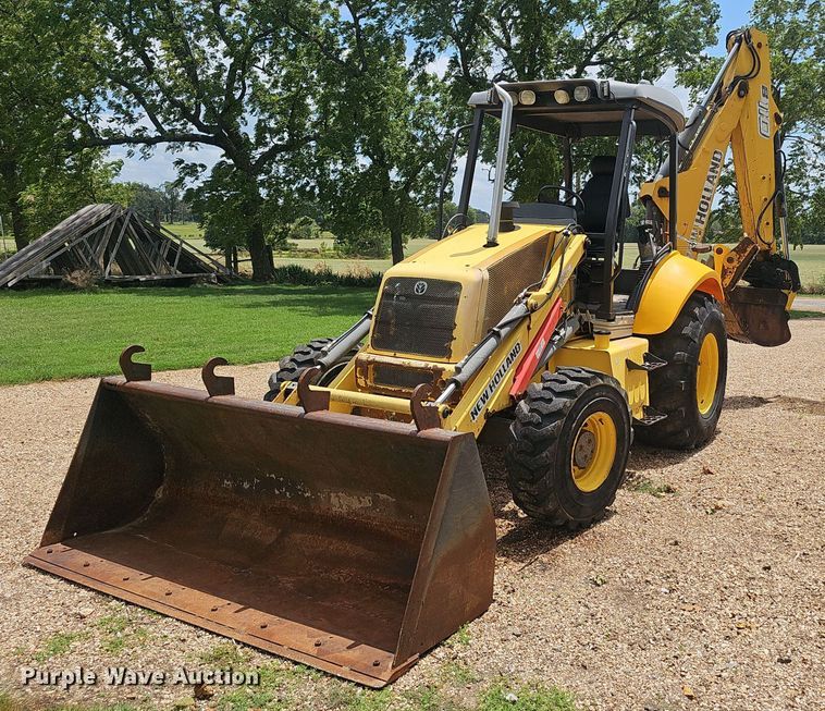 image for item EJ5808 2007 New Holland  B110 backhoe