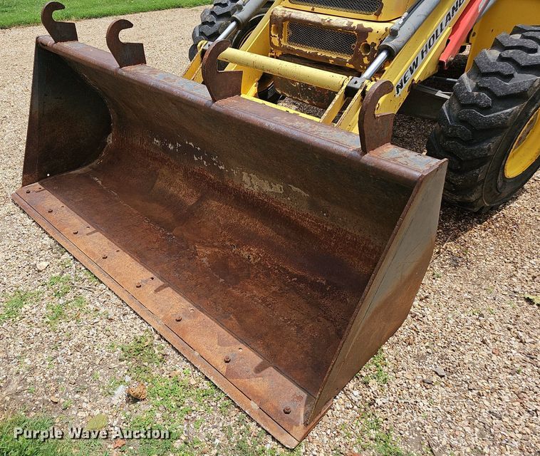 image for item EJ5808 2007 New Holland  B110 backhoe