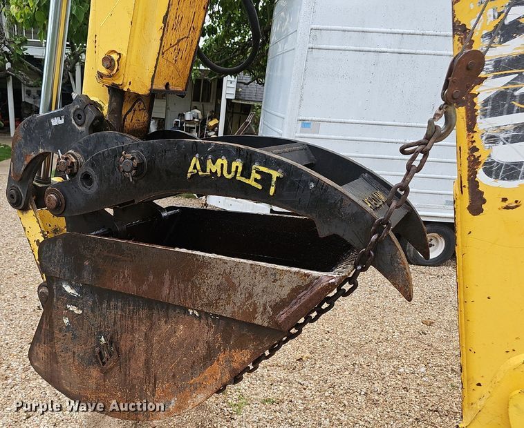 image for item EJ5808 2007 New Holland  B110 backhoe