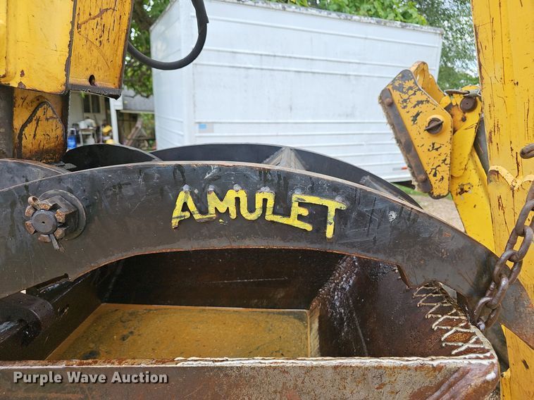 image for item EJ5808 2007 New Holland  B110 backhoe