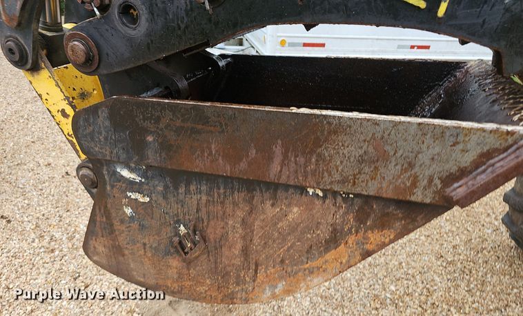 image for item EJ5808 2007 New Holland  B110 backhoe