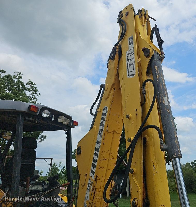 image for item EJ5808 2007 New Holland  B110 backhoe