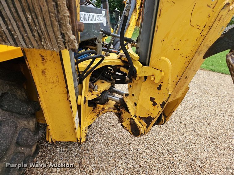 image for item EJ5808 2007 New Holland  B110 backhoe