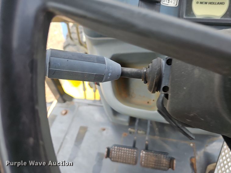 image for item EJ5808 2007 New Holland  B110 backhoe