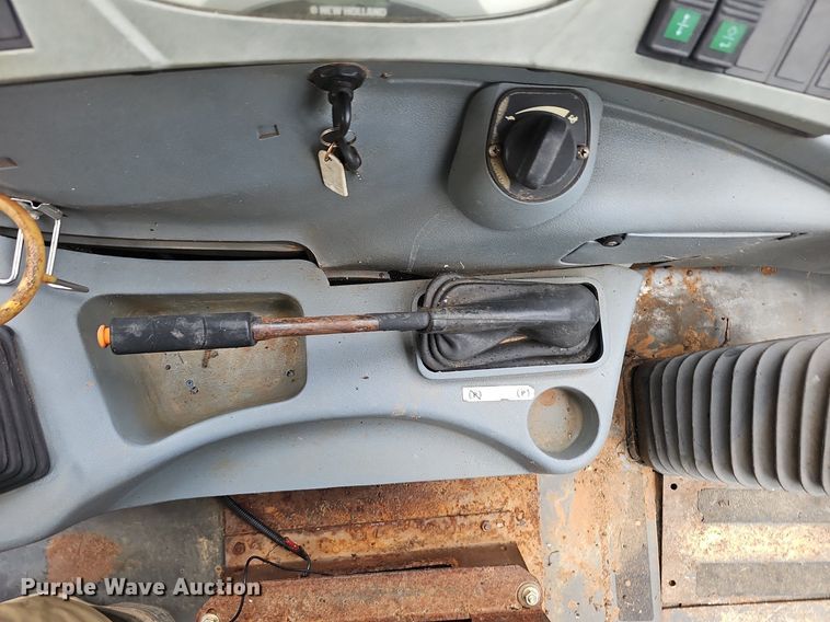 image for item EJ5808 2007 New Holland  B110 backhoe