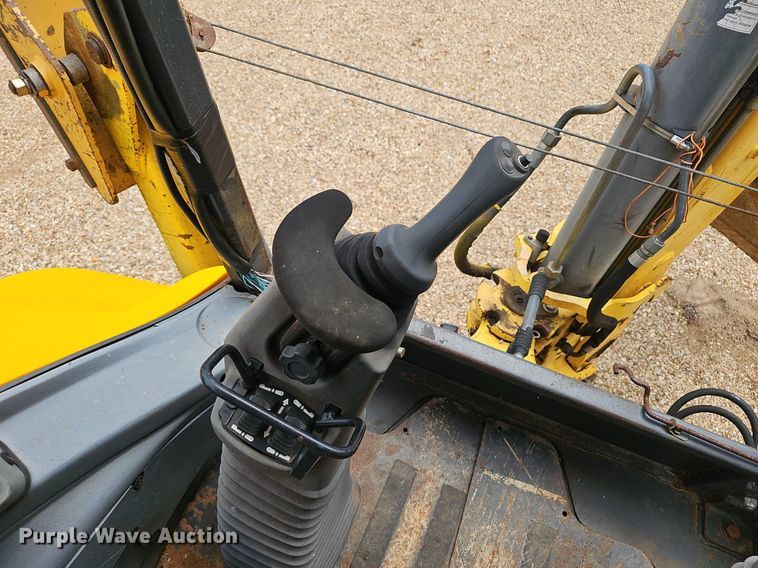 image for item EJ5808 2007 New Holland  B110 backhoe