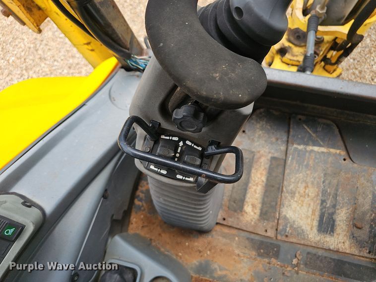 image for item EJ5808 2007 New Holland  B110 backhoe