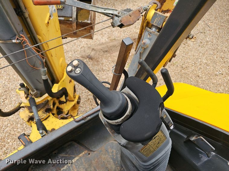 image for item EJ5808 2007 New Holland  B110 backhoe