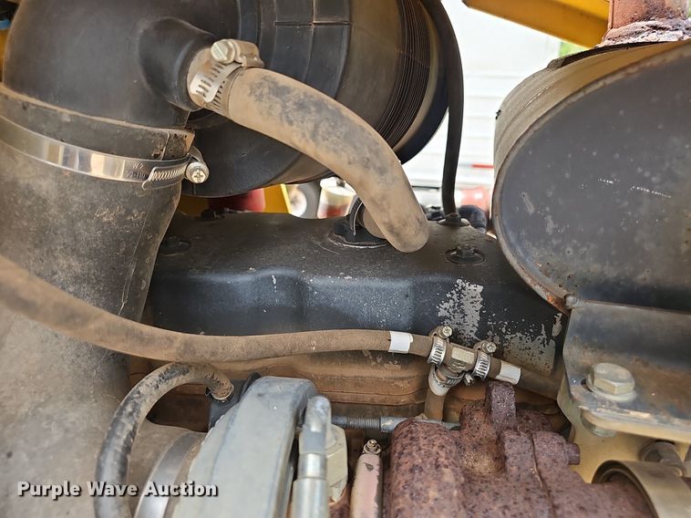 image for item EJ5808 2007 New Holland  B110 backhoe