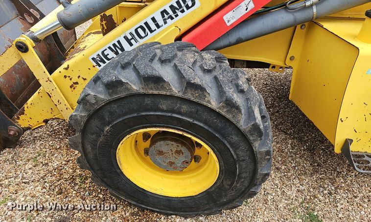 image for item EJ5808 2007 New Holland  B110 backhoe