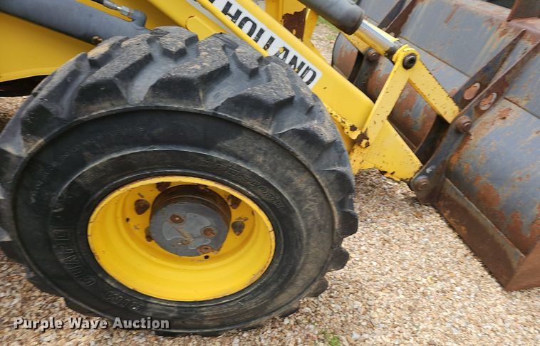 image for item EJ5808 2007 New Holland  B110 backhoe