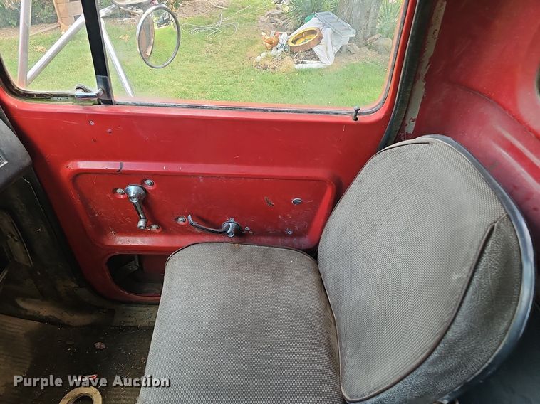 image for item EJ5809 1987 Ford  8000 dump truck