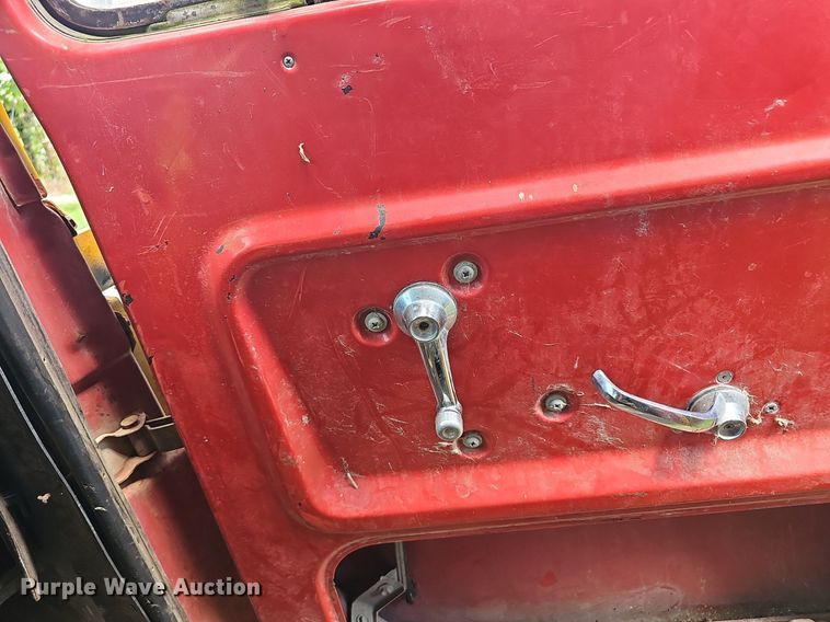 image for item EJ5809 1987 Ford  8000 dump truck